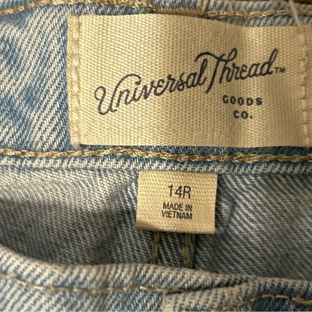 NWT Universal Thread Womens 14R Jeans Mid Rise 90s Baggy Light Wash Relax - Picture 3 of 7